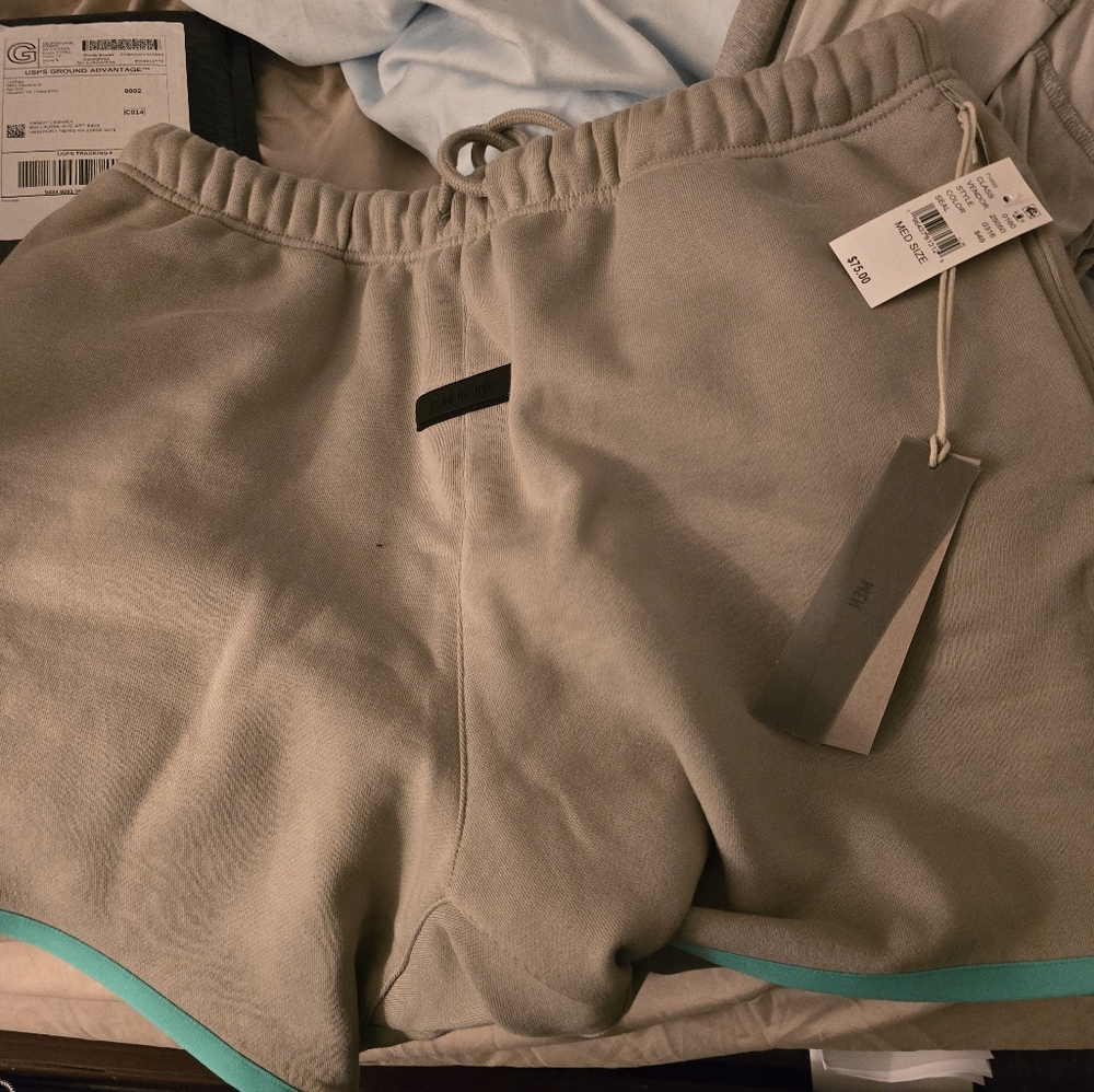 Essential Shorts